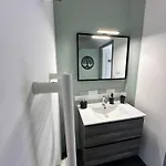 Le Cosy Charmeur Climatise Avec Patio Tours